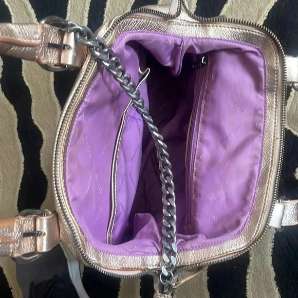 Mazzini Rose Gold Leather Bag ✨ - Picture 4 of 9